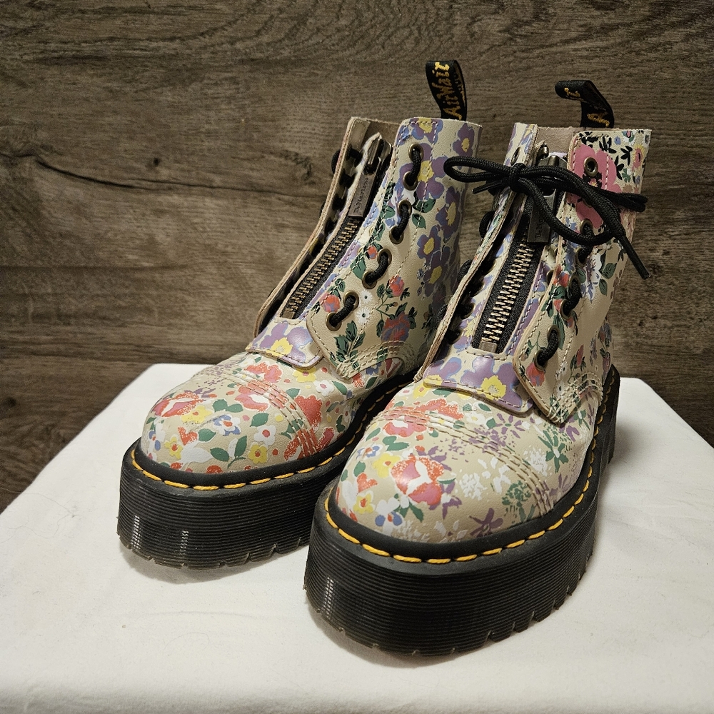 Dr Martens Sinclair Cream Floral Platform Zipper Front